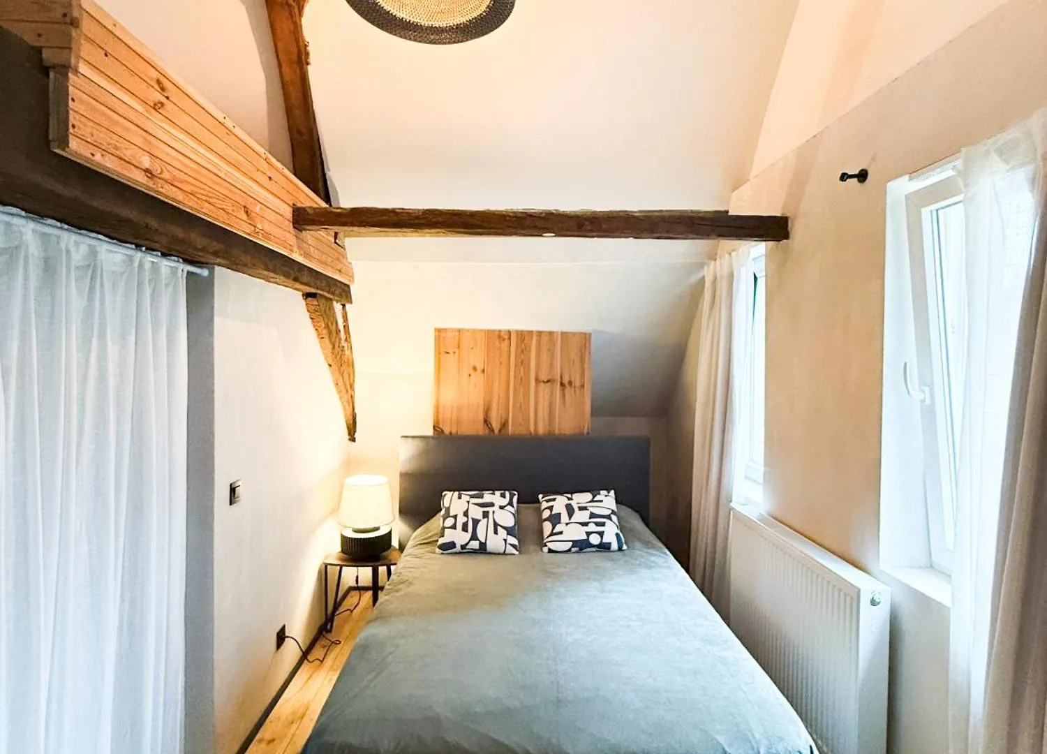 Loulou Home'S Antwerpen 0*,  Belgien